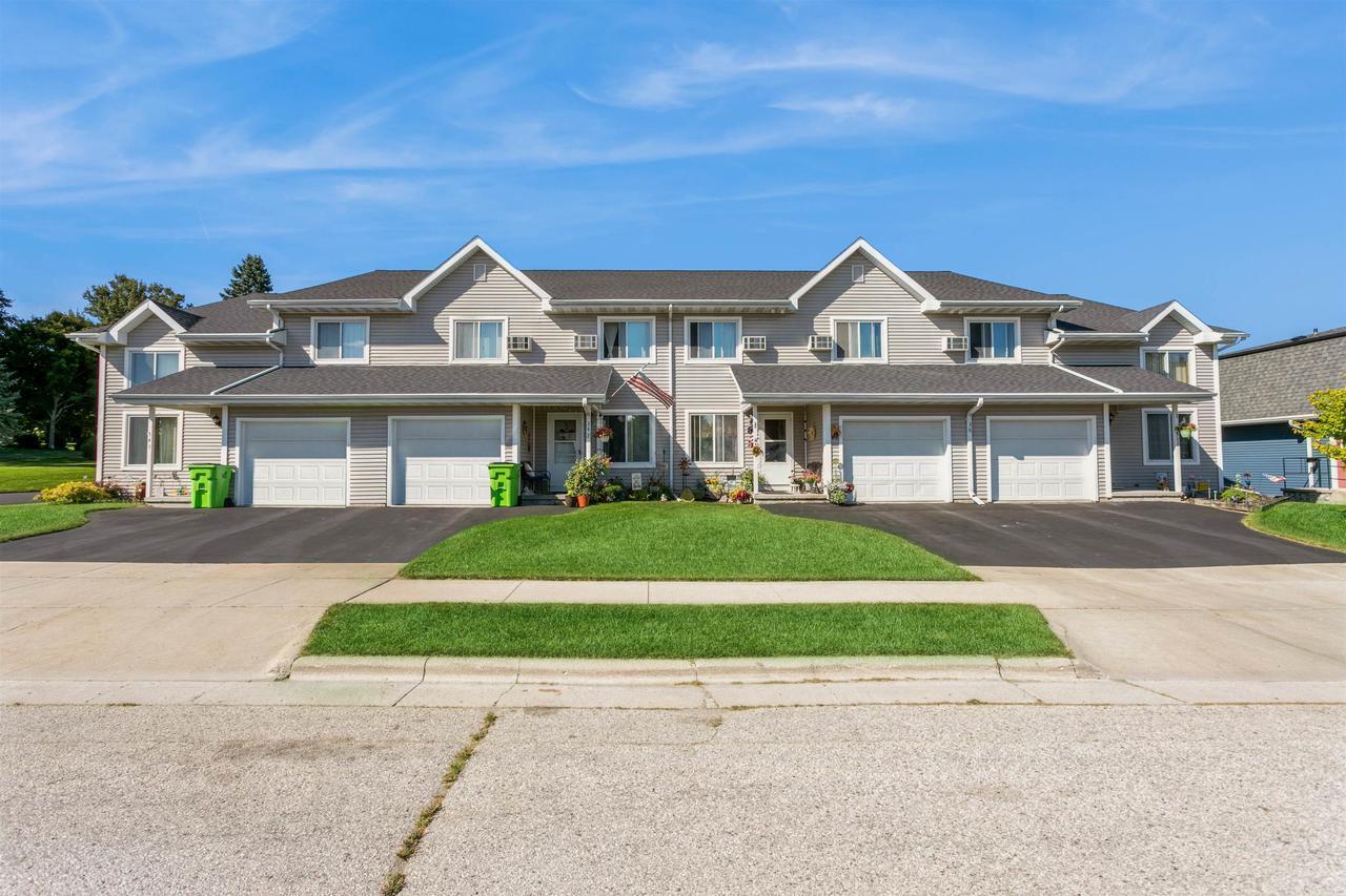34 Paine St, Kiel, WI 53042