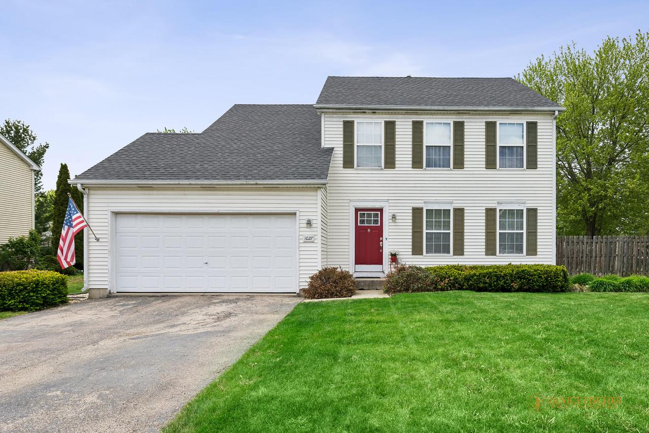 1027 Teal Trl, Genoa City, WI 53128