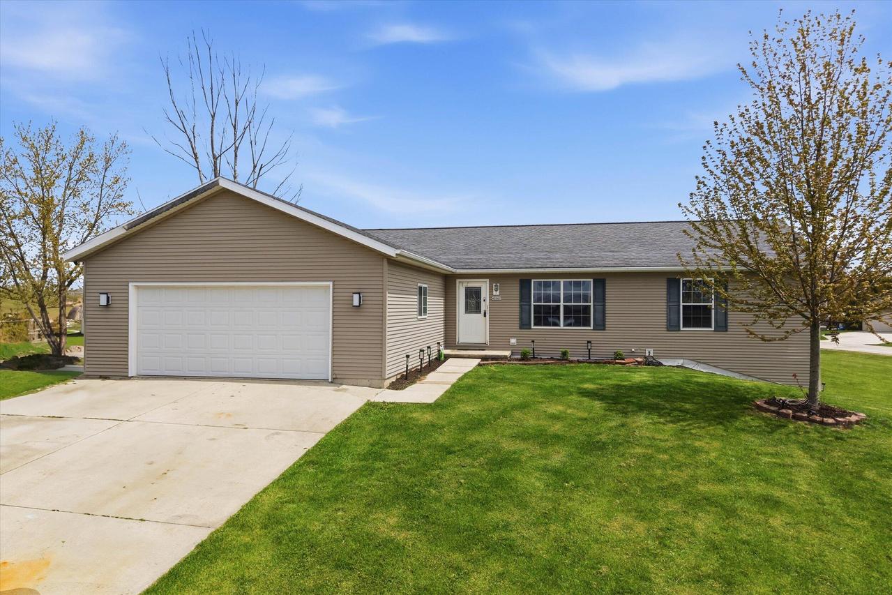 N3207 N School St, Lima, WI 53085