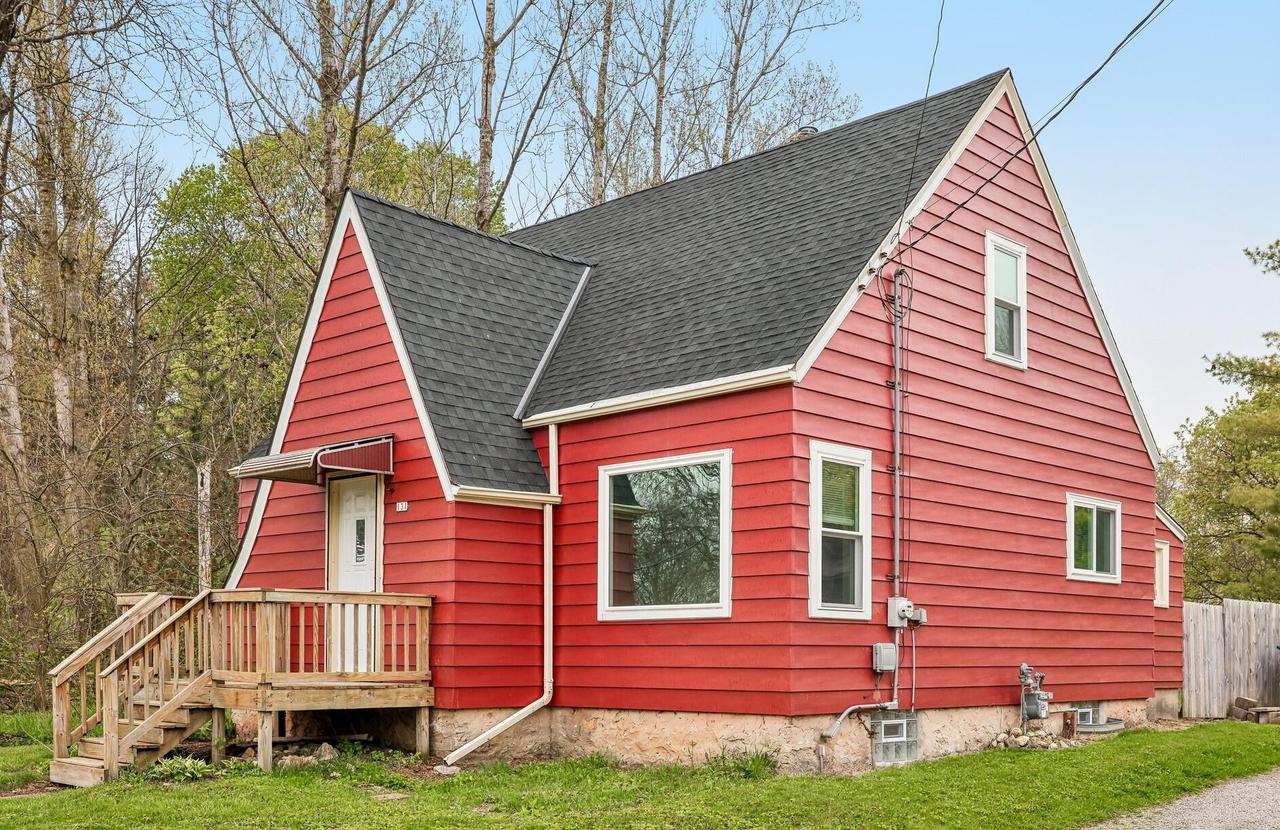 131 Fillmore St, Fredonia, WI 53021