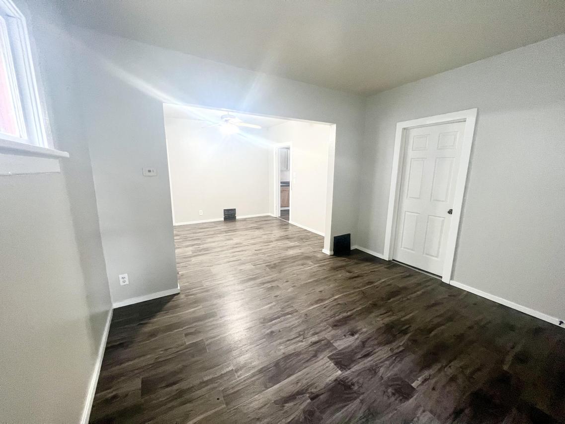 1506 68th St, Kenosha, WI 53143
