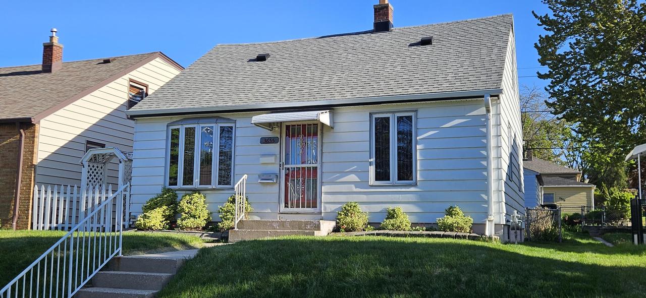 3655 E Lunham Ave, Cudahy, WI 53110