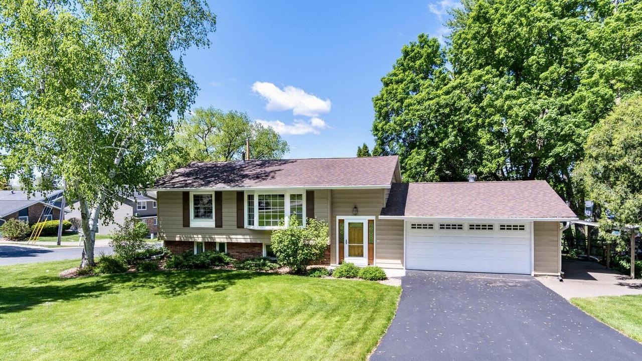 3736 Cliffside Dr, Shelby, WI 54601