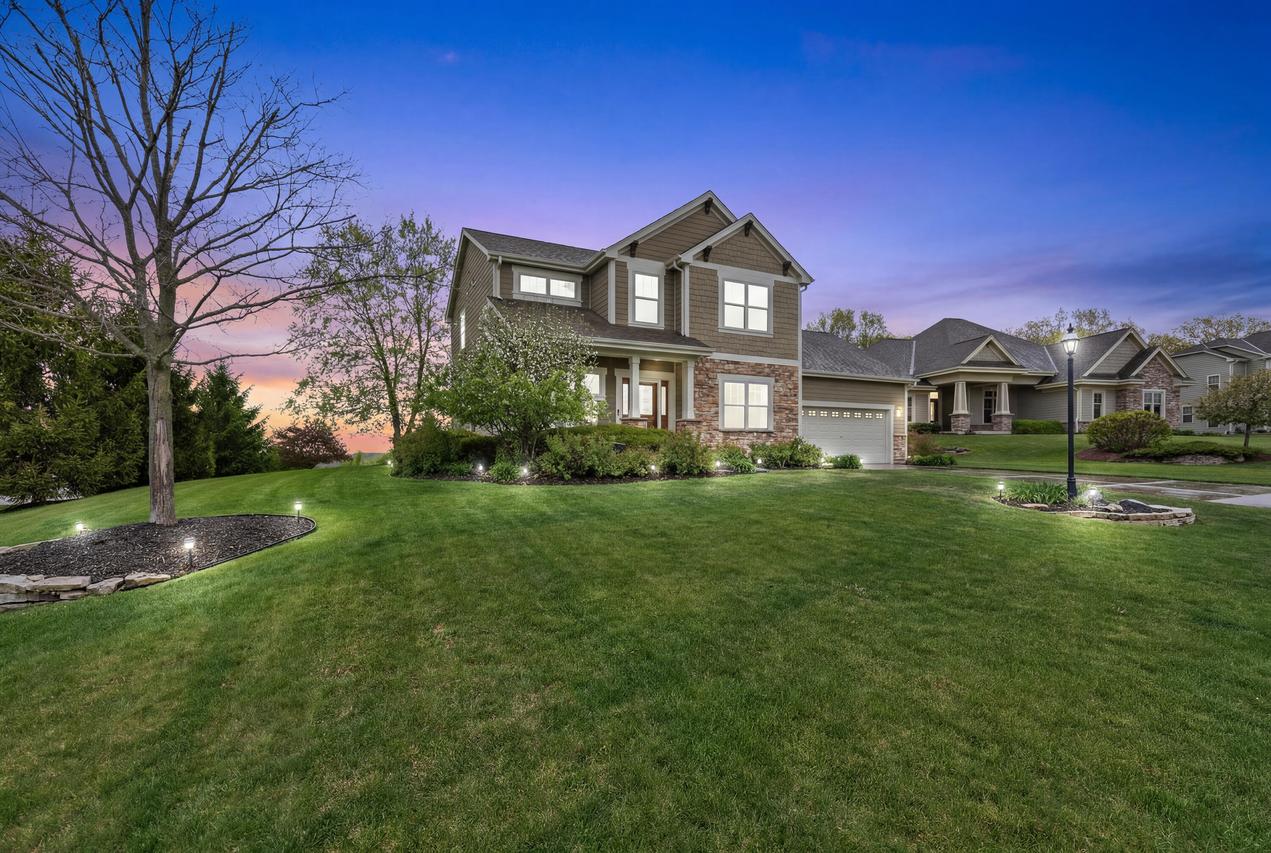 3967 Oakmont Trl, Waukesha, WI 53188