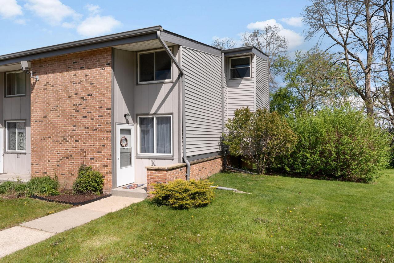 1430 Big Bend #K, Waukesha, WI 53189