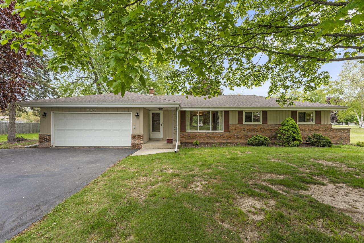 W173S7150 Grove St, Muskego, WI 53150