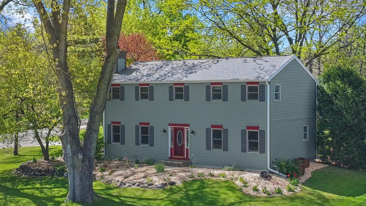 235 Evergreen Ln, Twin Lakes, WI 53181