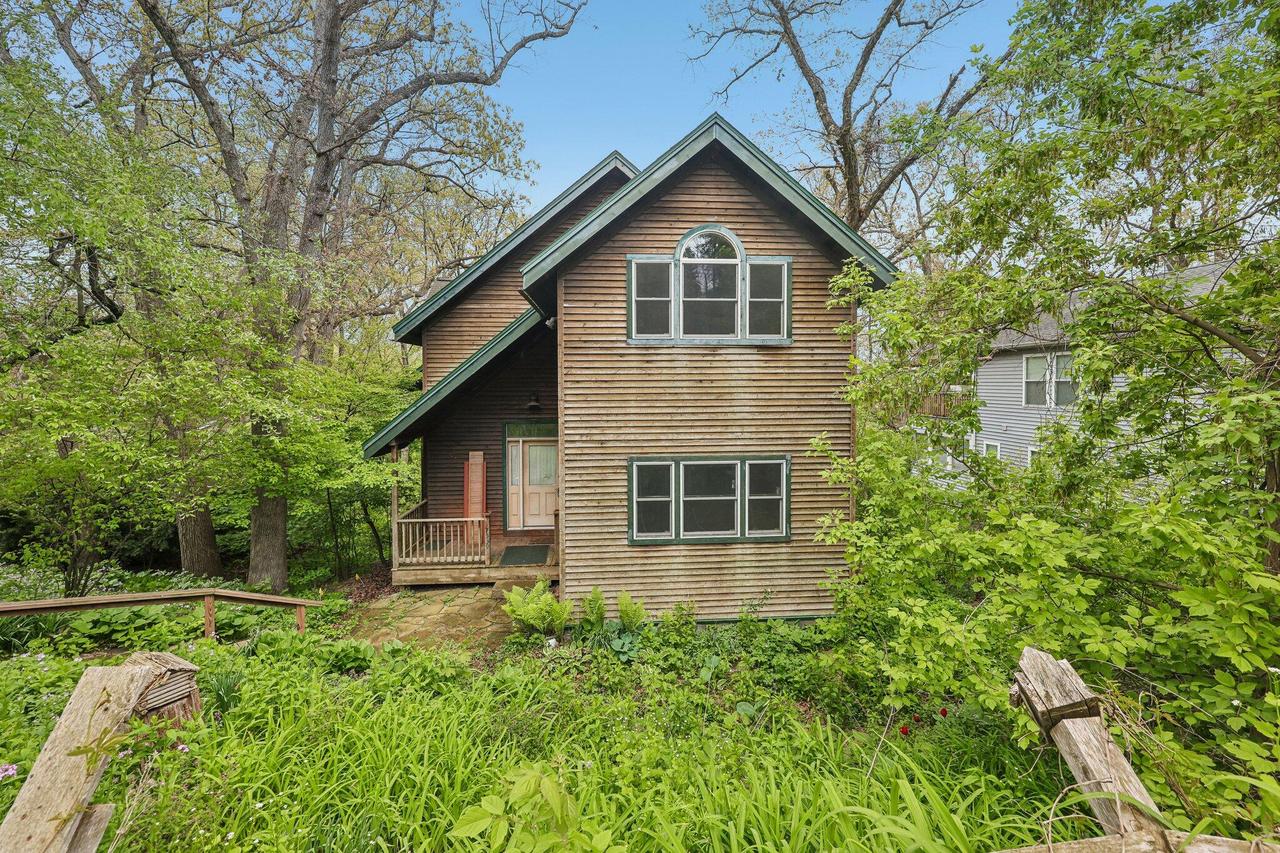 W7539 Shorewood Ter, Richmond, WI 53115