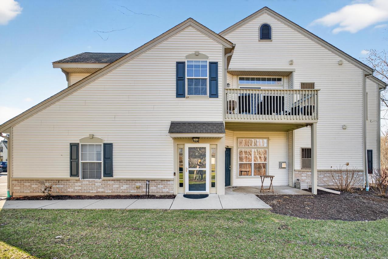 996 Bedford Ct #202, Mount Pleasant, WI 53406