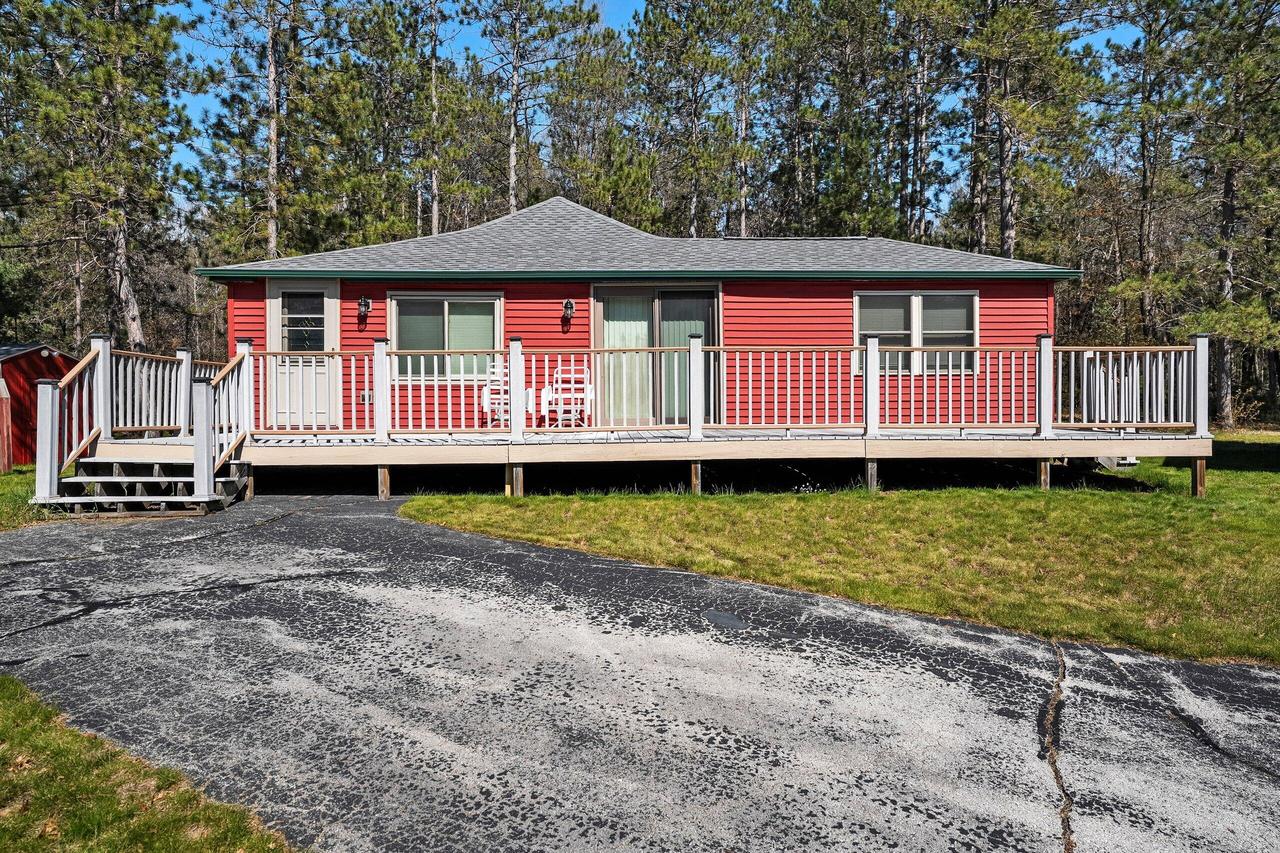 N6726 S 5th St, Stephenson, WI 54114