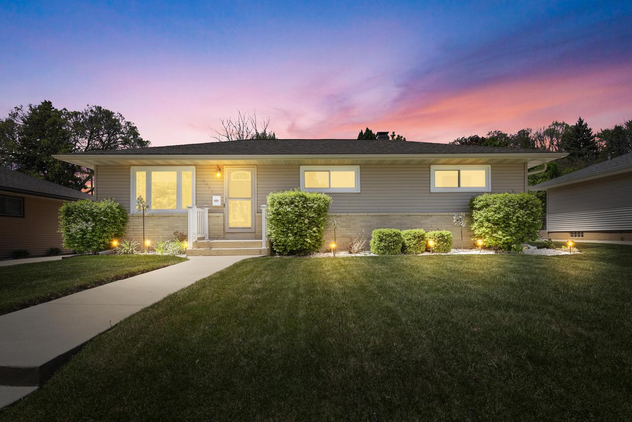 6021 S Kirkwood Ave, Cudahy, WI 53110