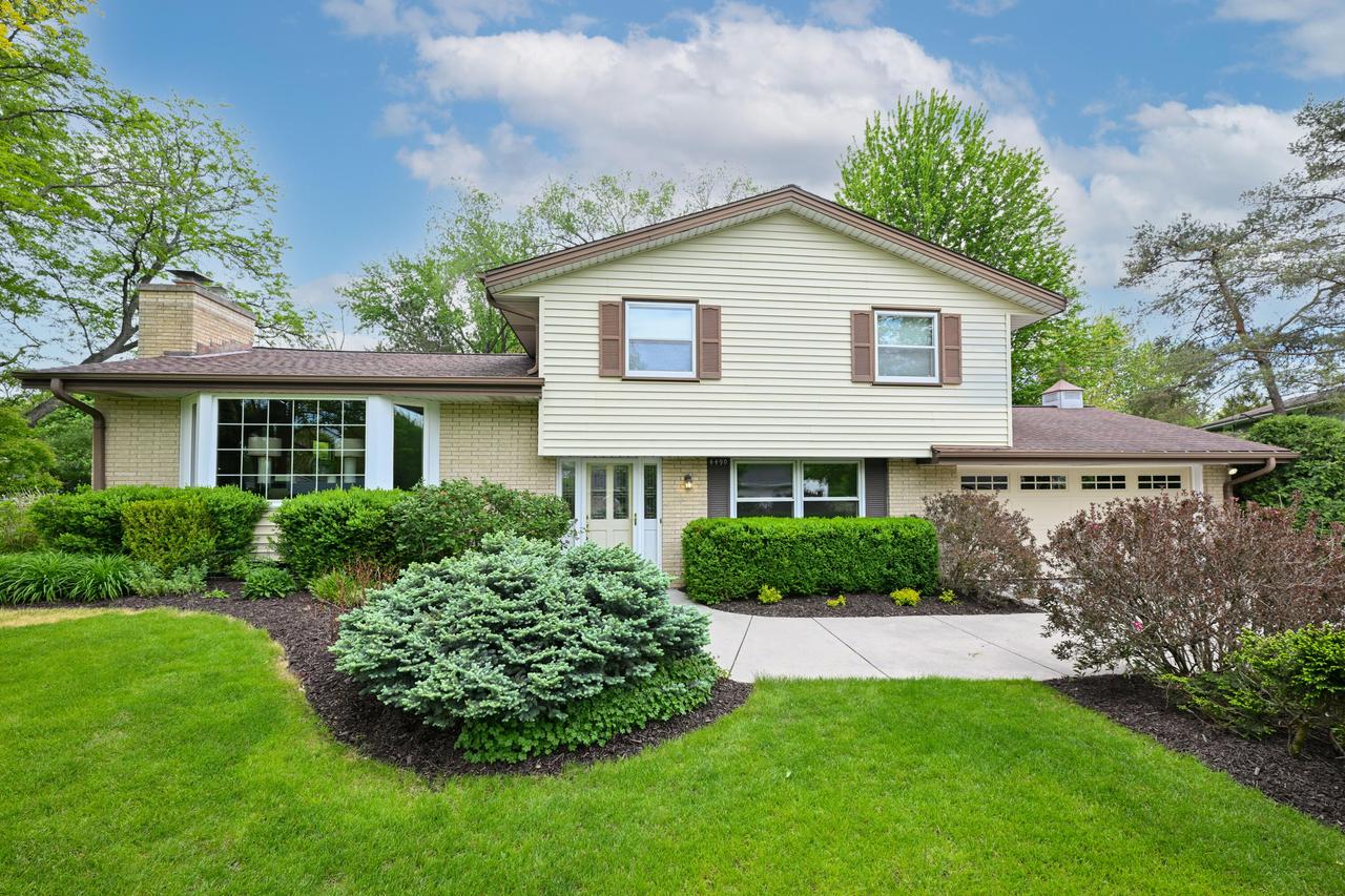 4490 Wessex Dr, Brookfield, WI 53045
