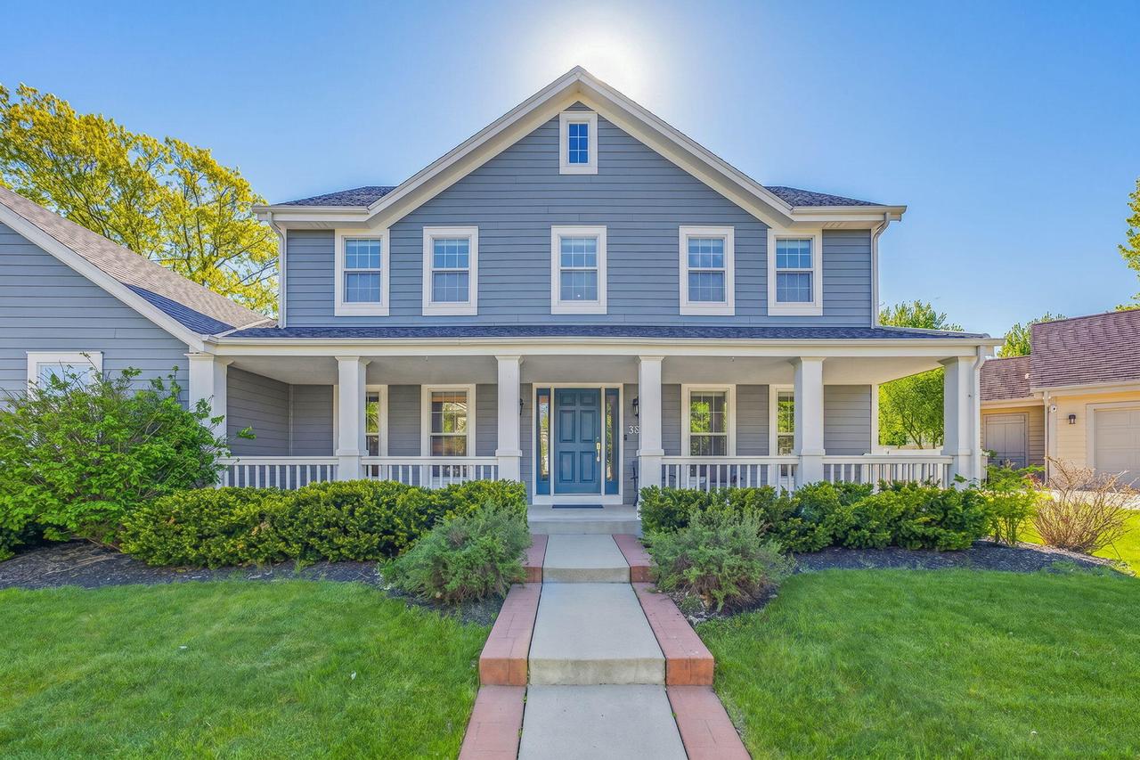 3818 S Centennial Cir, Milwaukee, WI 53221