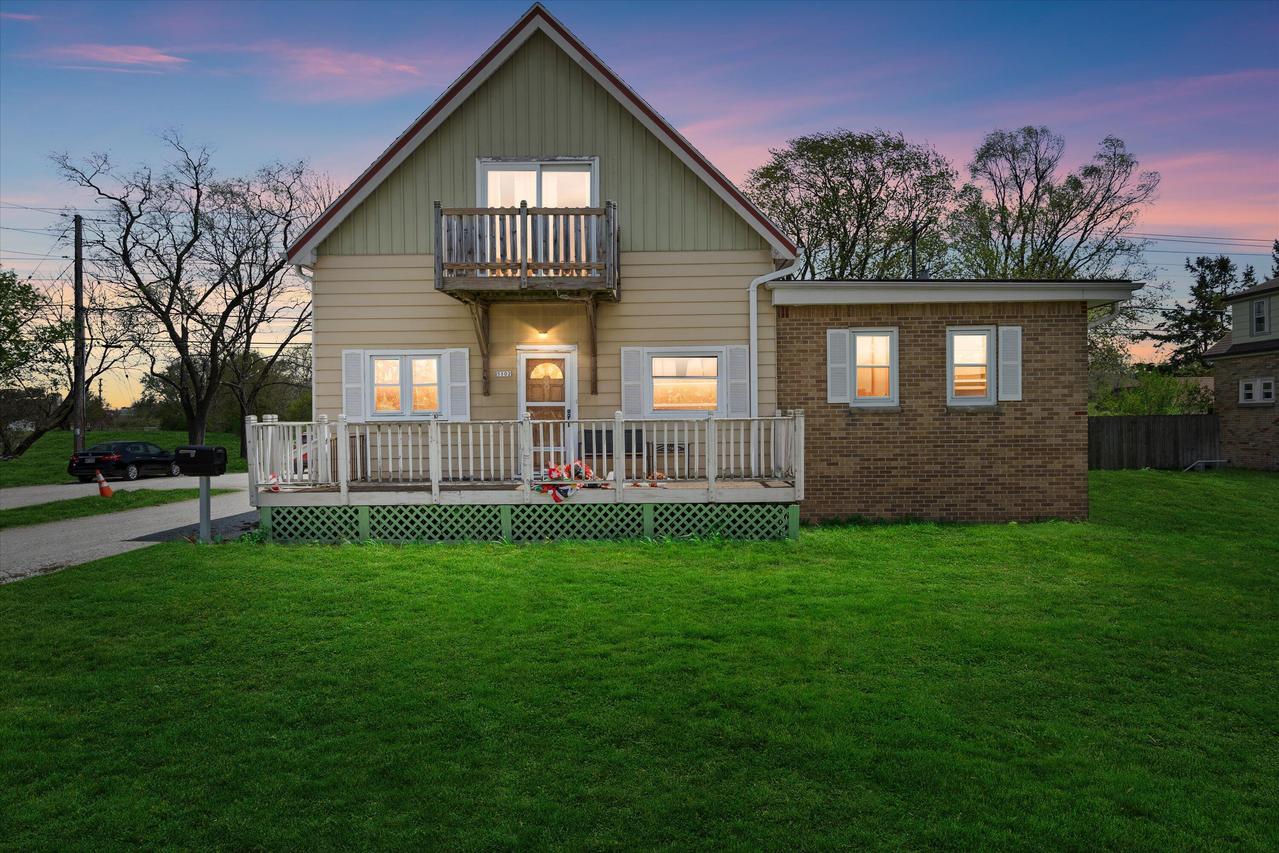 5102 S Nicholson Ave, Cudahy, WI 53110