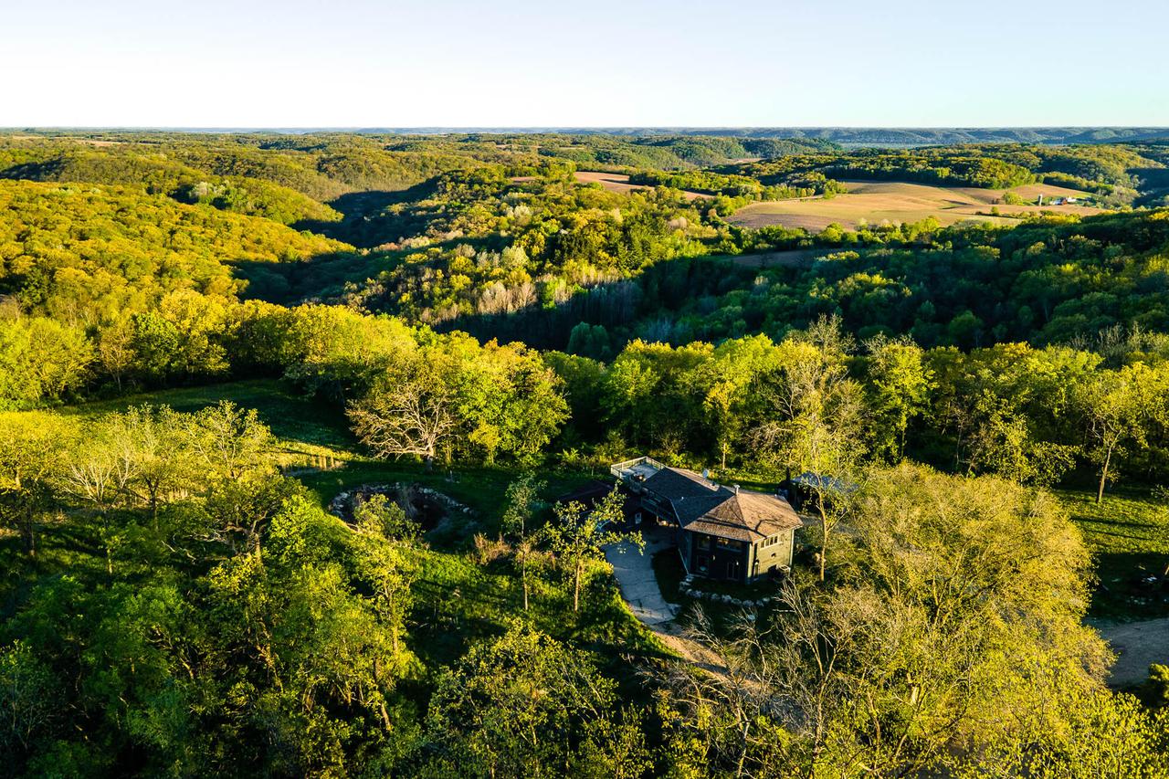 6427 Sand Hill, Pulaski, WI 53506