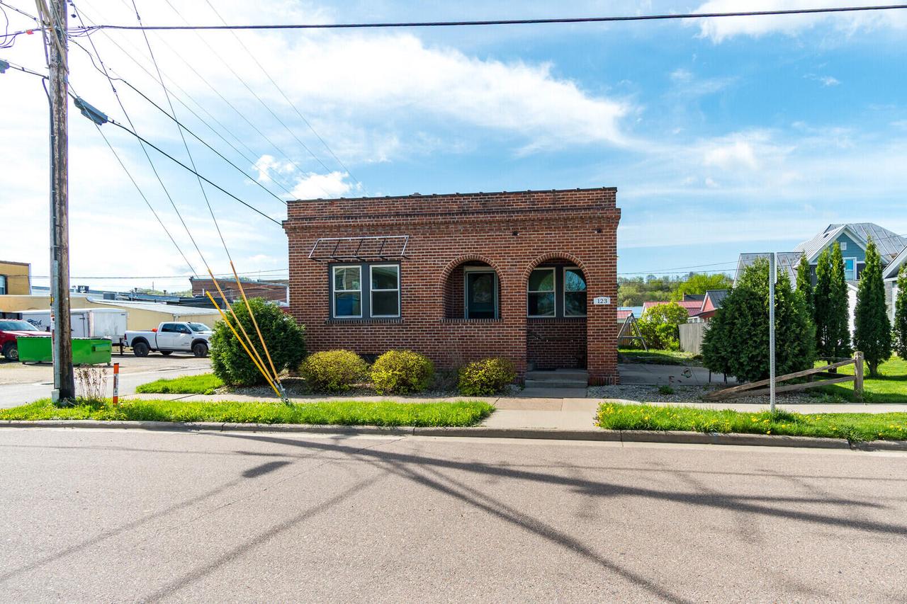 123 Hamilton St, West Salem, WI 54669