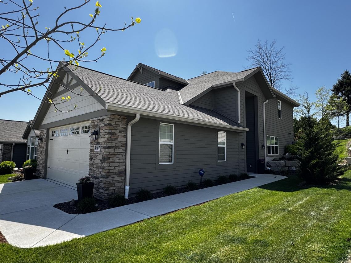 3607 Hawthorn Hill, Waukesha, WI 53188