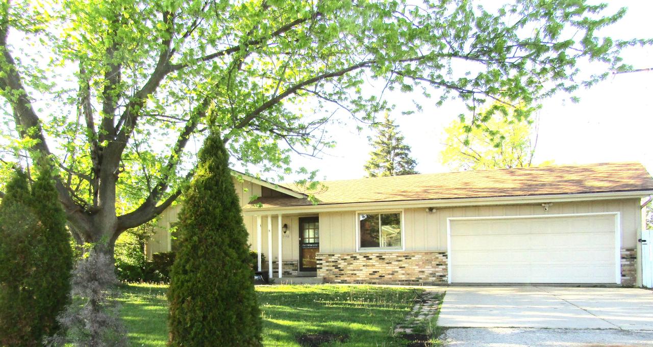 3850 W College Ave, Greenfield, WI 53221