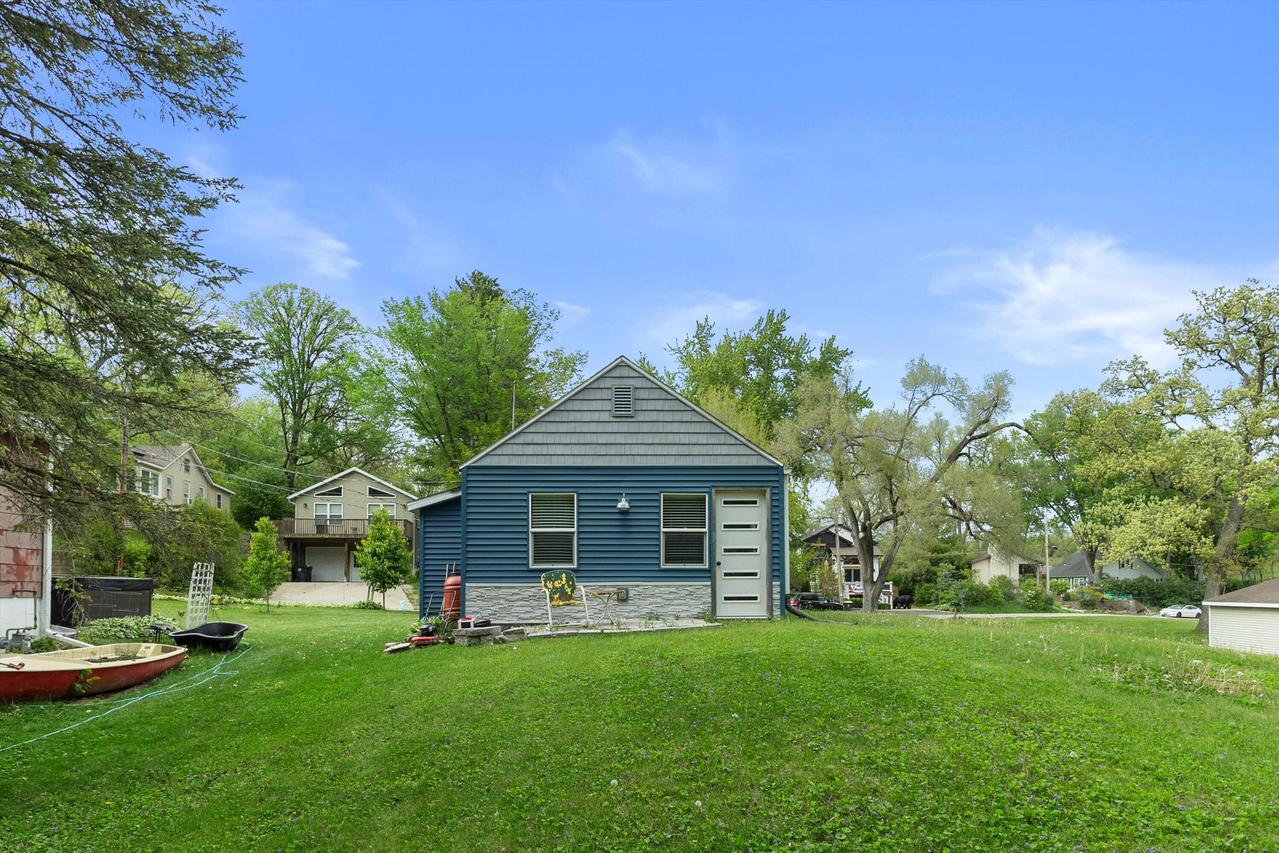 323 Oak Ridge, Twin Lakes, WI 53181