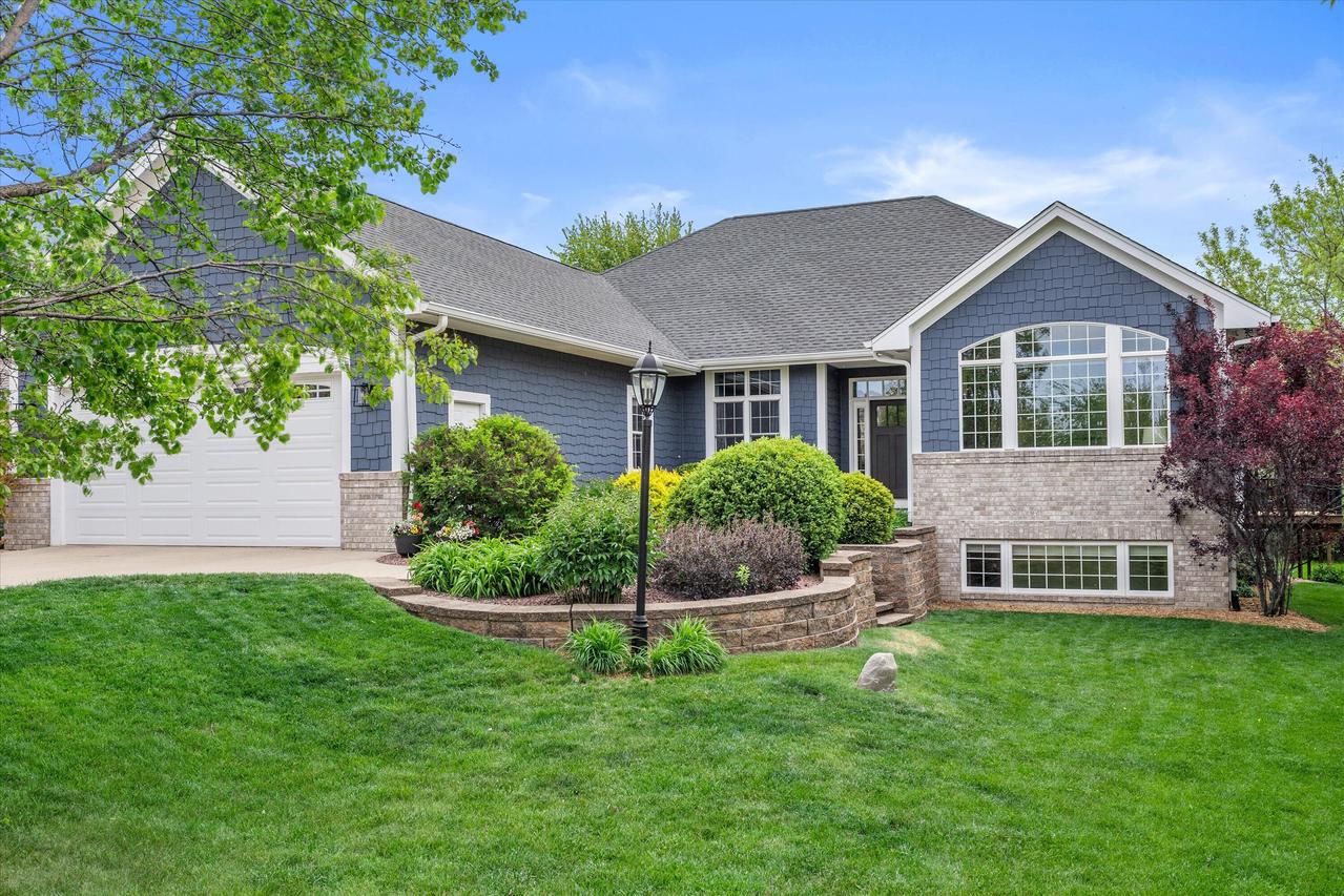 8225 Virginia Cir, Norway, WI 53185