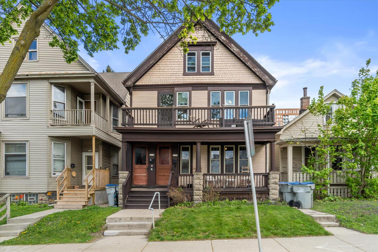 2116 N Oakland Ave #2118, Milwaukee, WI 53202