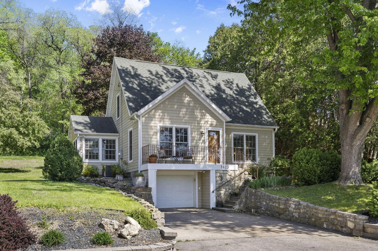 1623 31st Pl, La Crosse, WI 54601