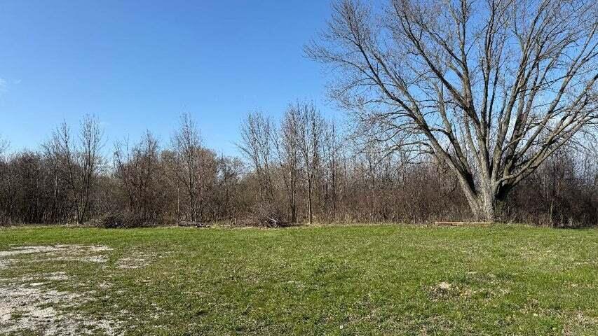 000 Douglas Ave, Caledonia, WI 53402