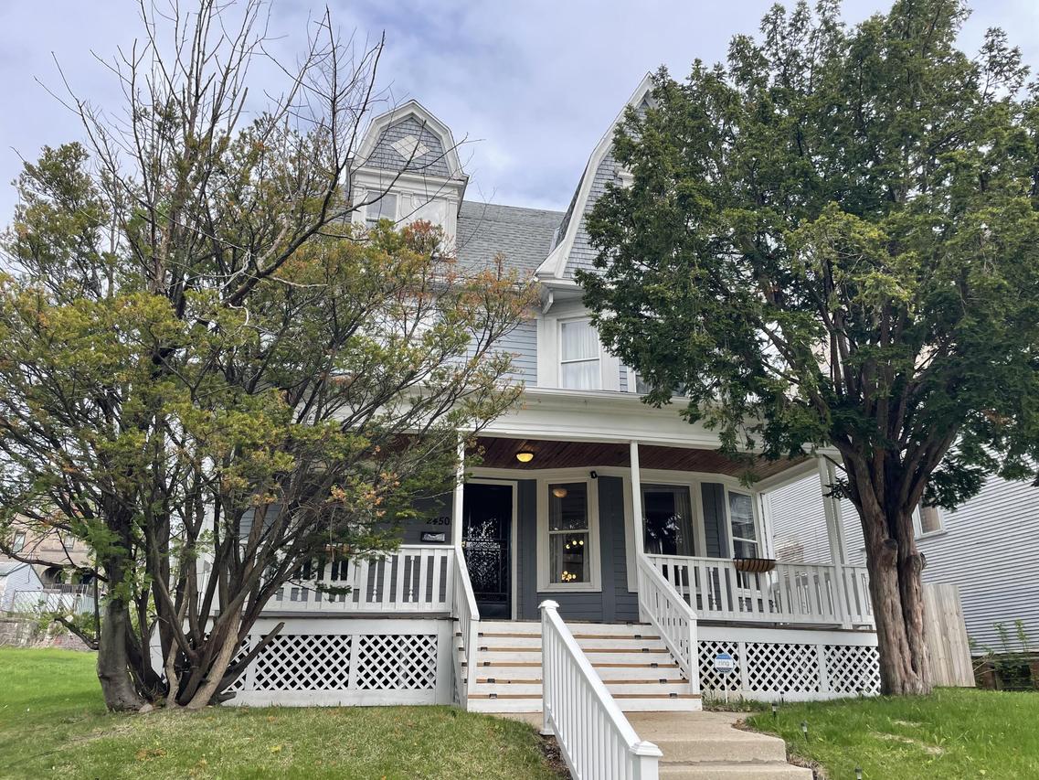 2450 N 1st St, Milwaukee, WI 53212