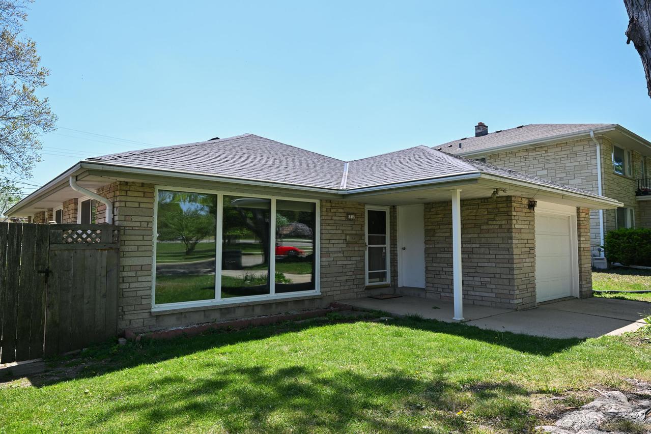 8317 W Cleveland Ave, West Allis, WI 53219
