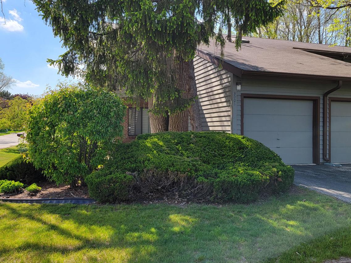 3001 Old Mill, Racine, WI 53405