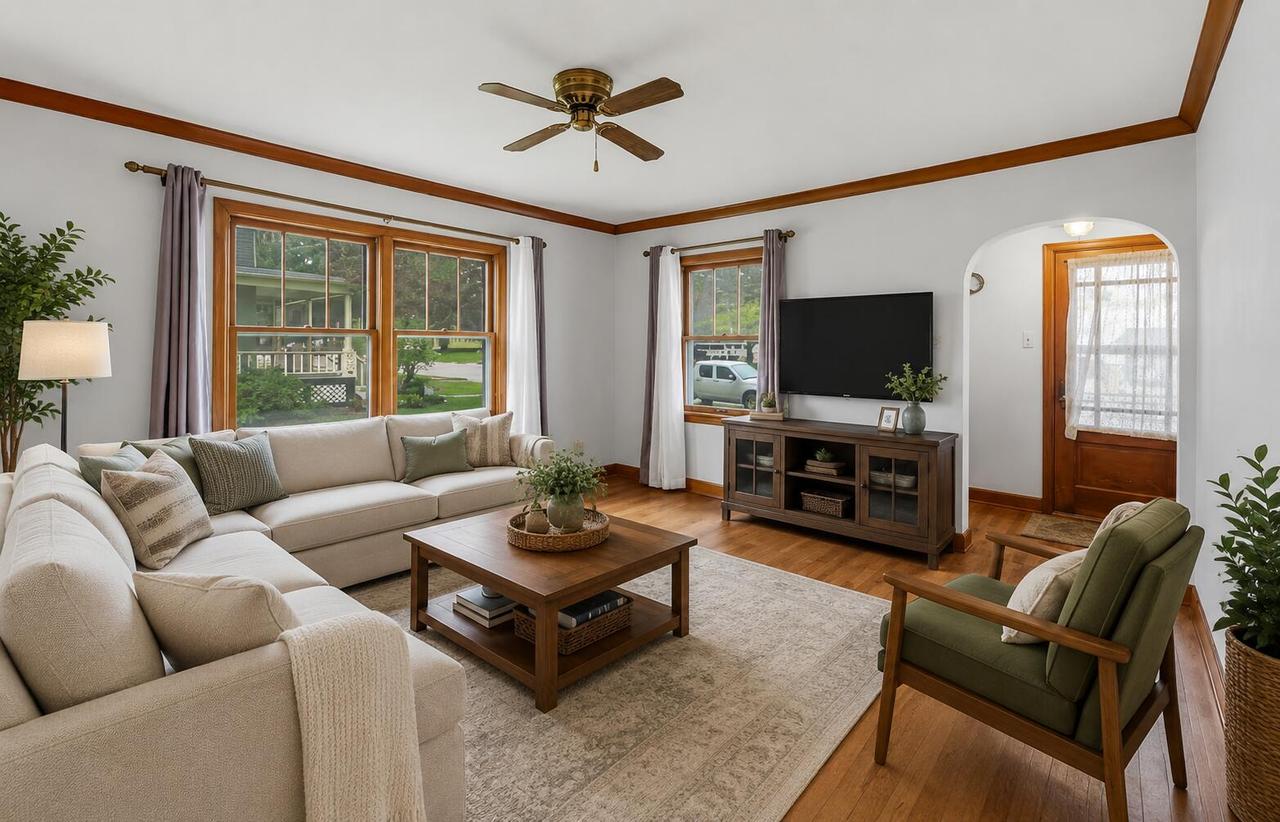 329 Schwartz St, Plymouth, WI 53073