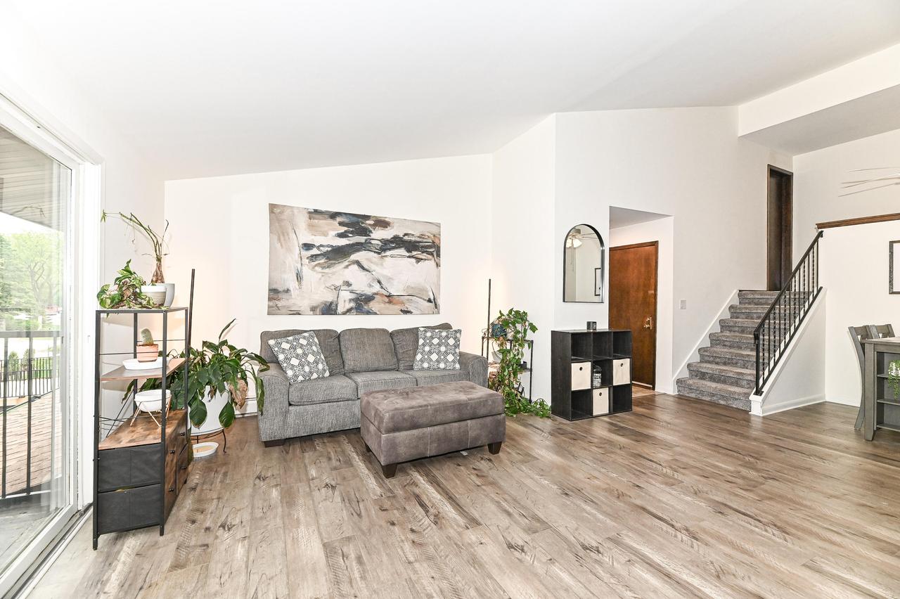 8525 W Waterford Ave #7, Greenfield, WI 53228