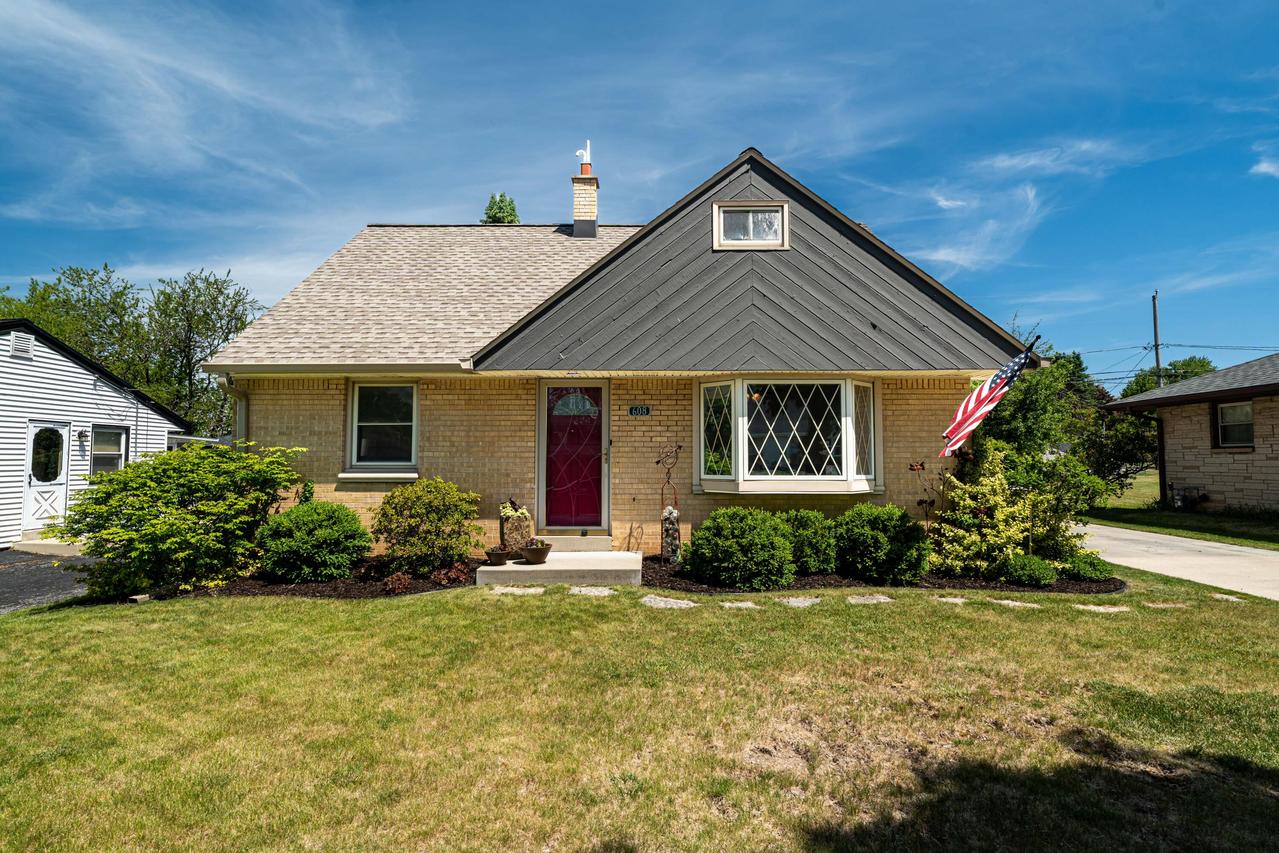 608 Williams Ave, South Milwaukee, WI 53172