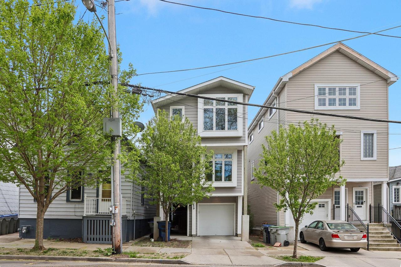 1159 E Kane Pl #1159A, Milwaukee, WI 53202