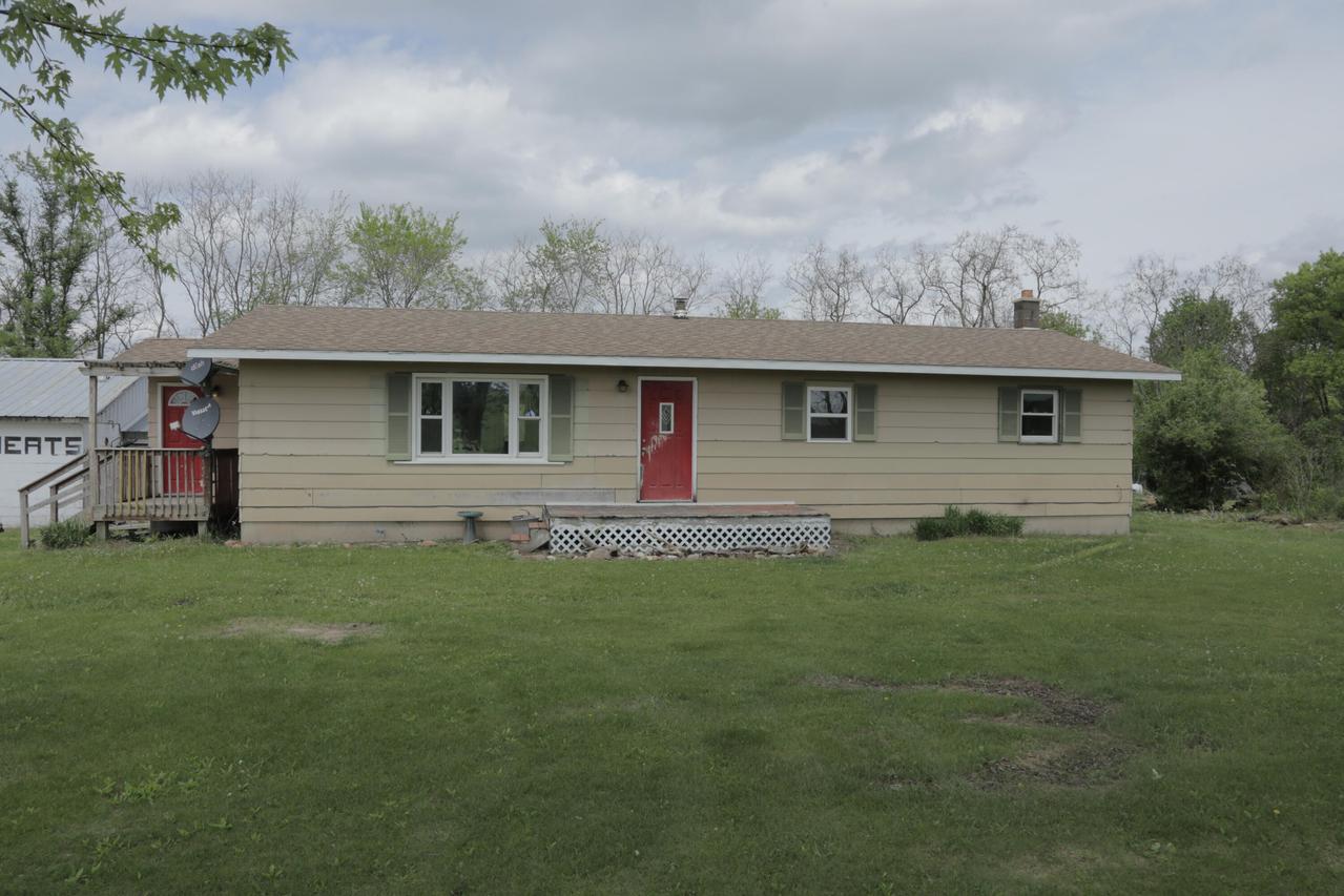 6400 Acorn Ave, Little Falls, WI 54656