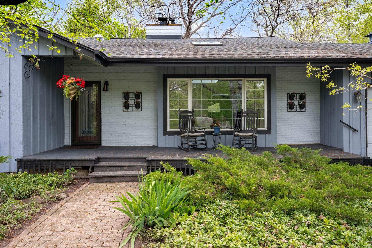 11016 N Lakeside Rd, Mequon, WI 53092