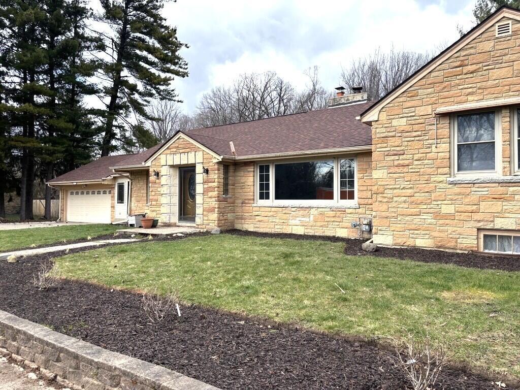 N48W15032 W Lisbon Rd, Menomonee Falls, WI 53051