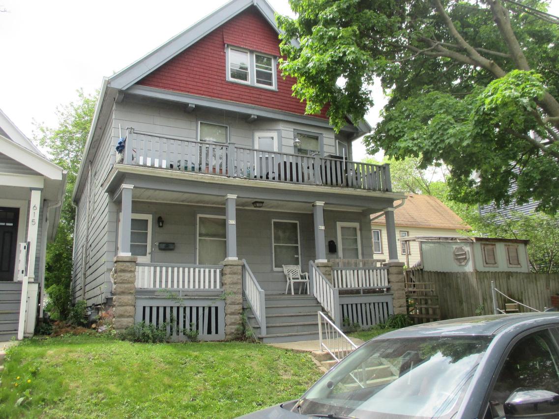 611 E Chambers St #613, Milwaukee, WI 53212