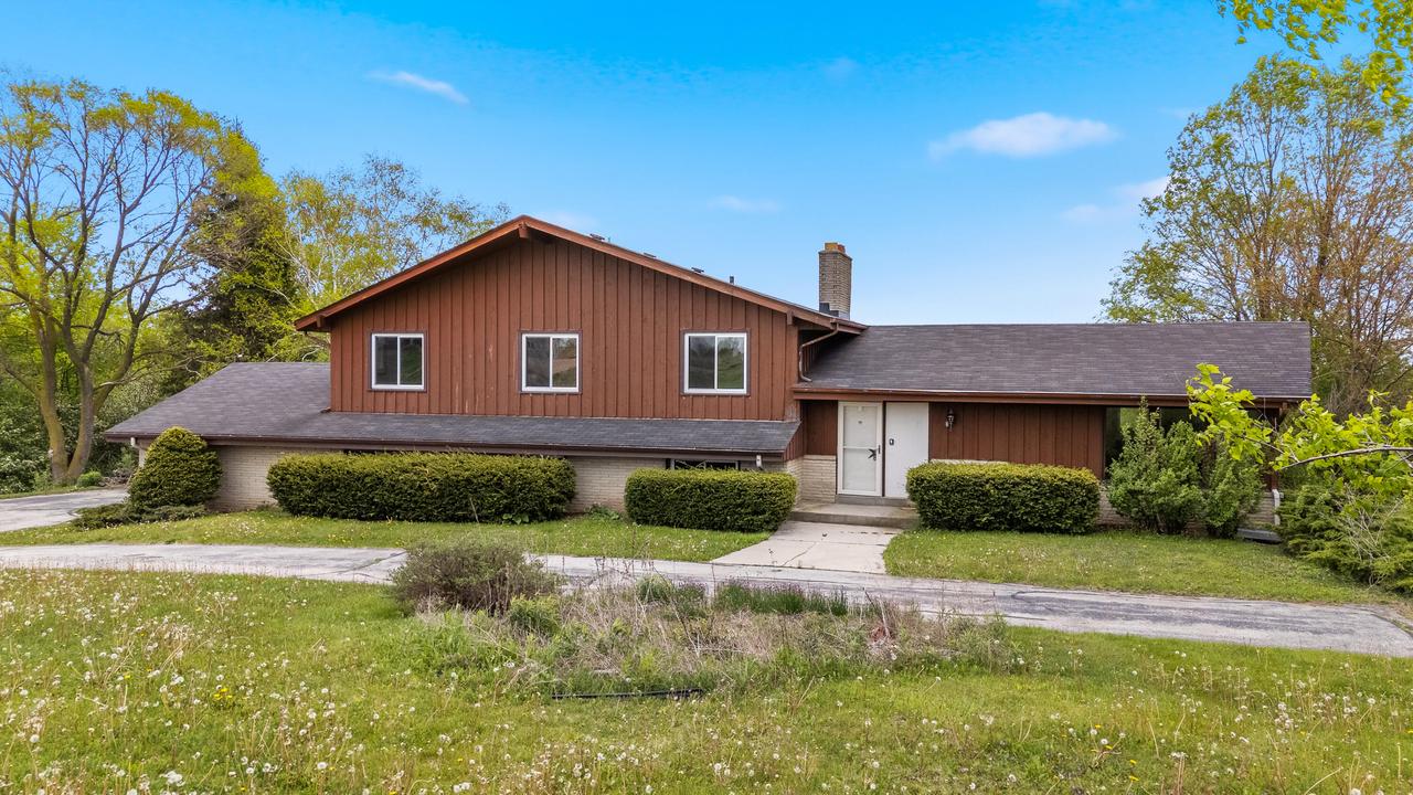 3536 County Road Ll -, Port Washington, WI 53074