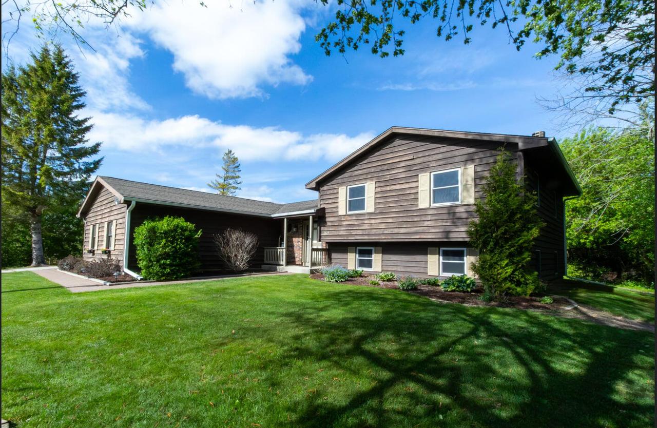 3425 N 8th St, Sheboygan, WI 53083