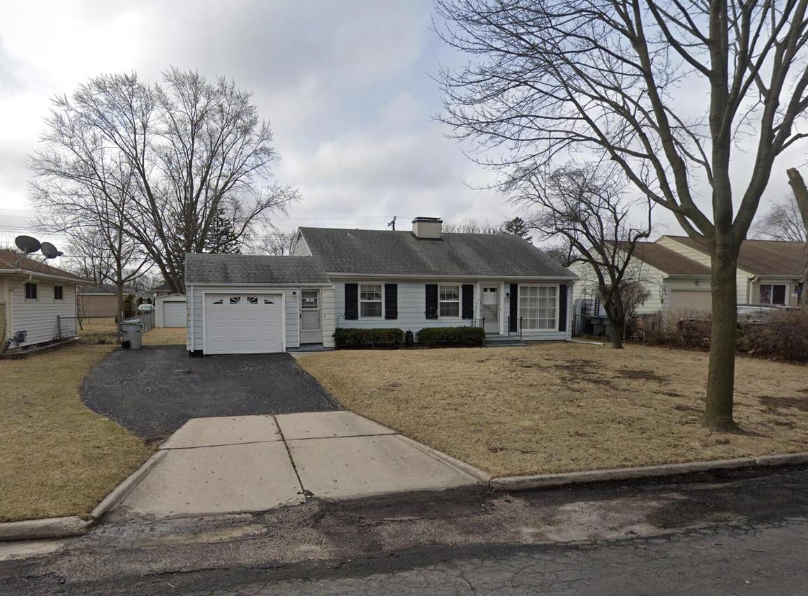 3223 W Birchwood Ave, Milwaukee, WI 53221