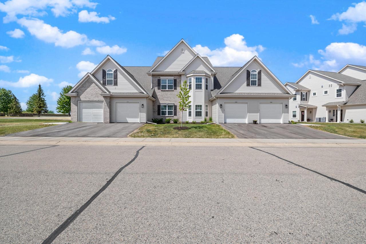 1881 Woodland Way #420-1, Slinger, WI 53086