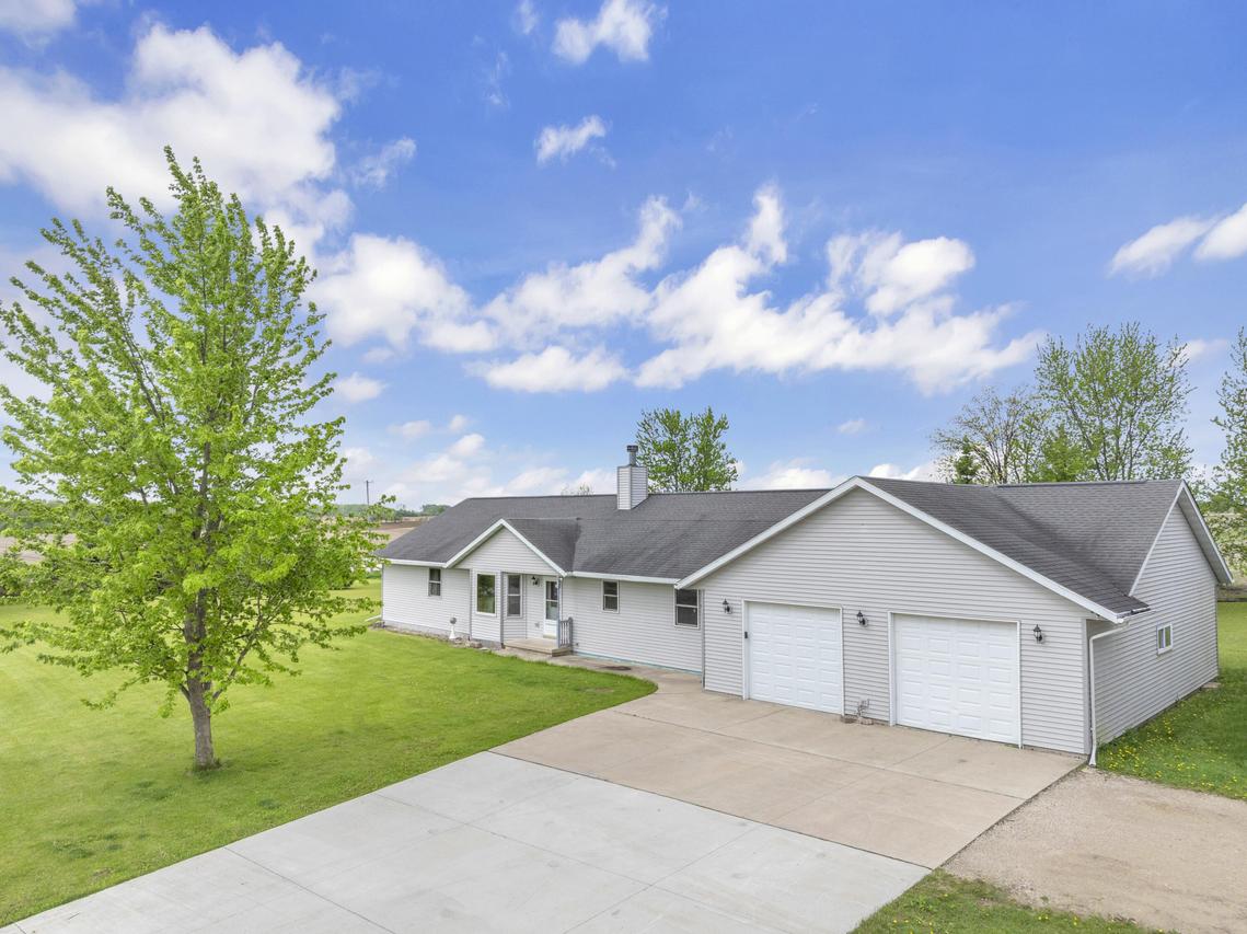 N11729 Lettau Dr, Lomira, WI 53006