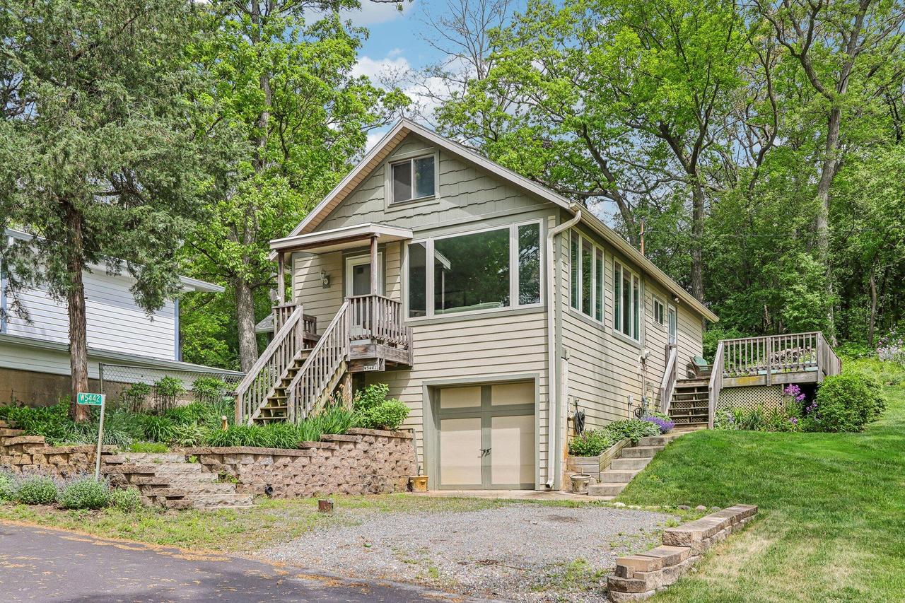 W5442 Lake View, Sugar Creek, WI 53121
