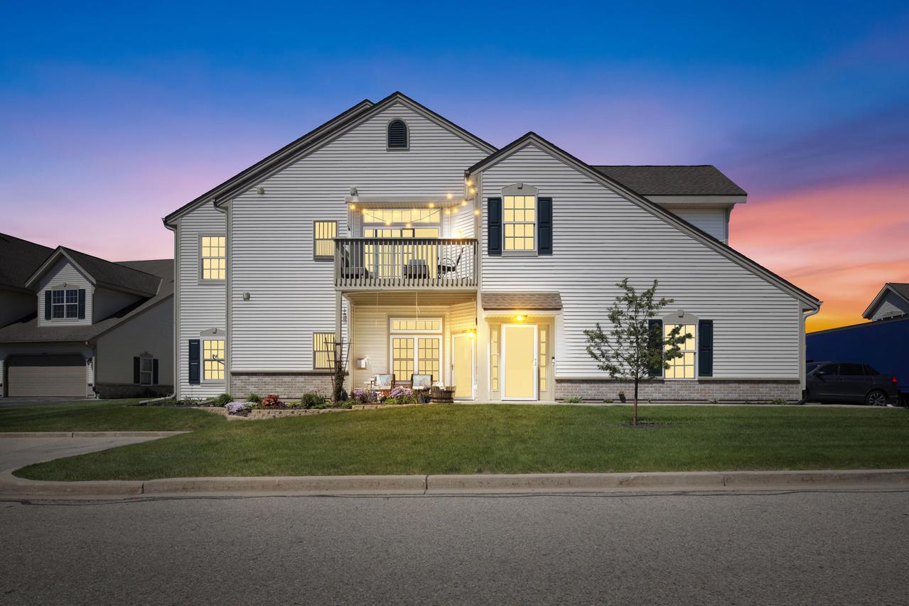 1070 Bedford Ct #201, Mount Pleasant, WI 53406