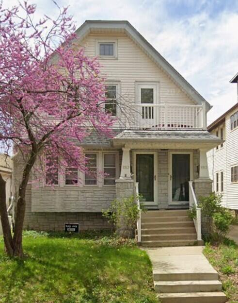 1913 N 57th St #1915, Milwaukee, WI 53208