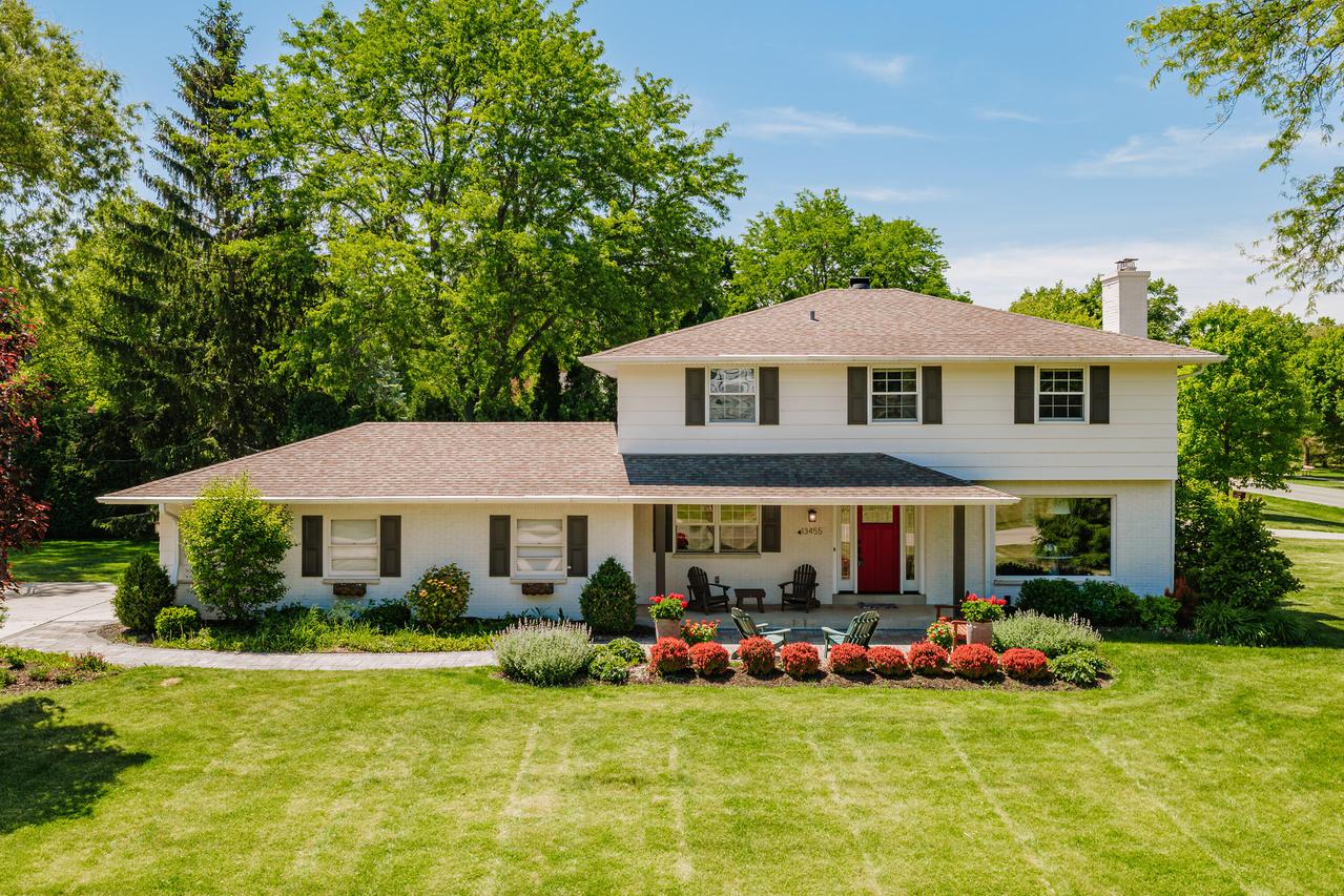 13455 Marquette Ave, Elm Grove, WI 53122