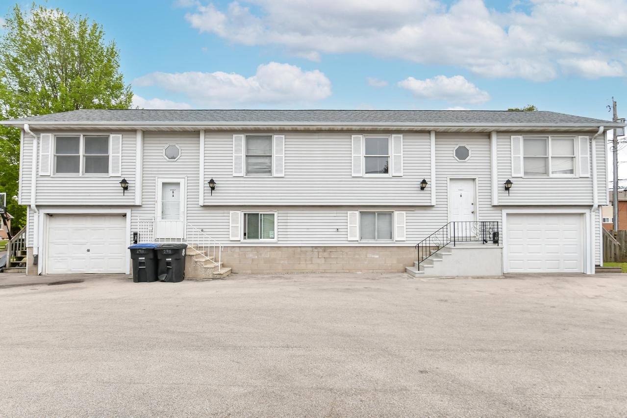 2911 E Vogel Ave, Cudahy, WI 53110