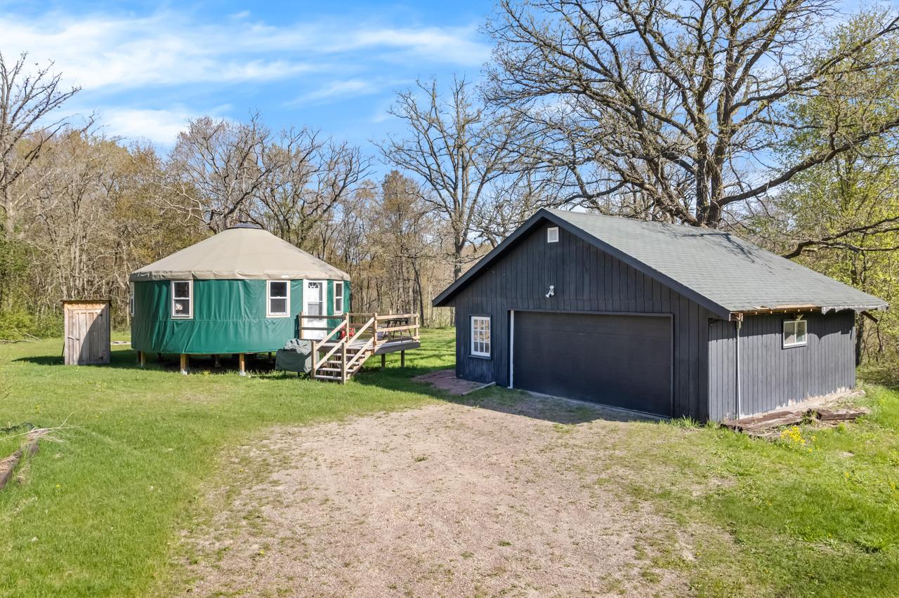W14802 W County B Rd, Fairchild, WI 54741