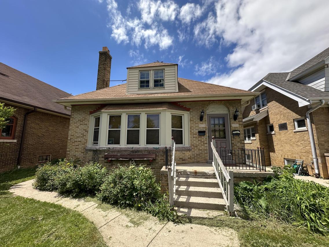 2969 N 53rd St, Milwaukee, WI 53210